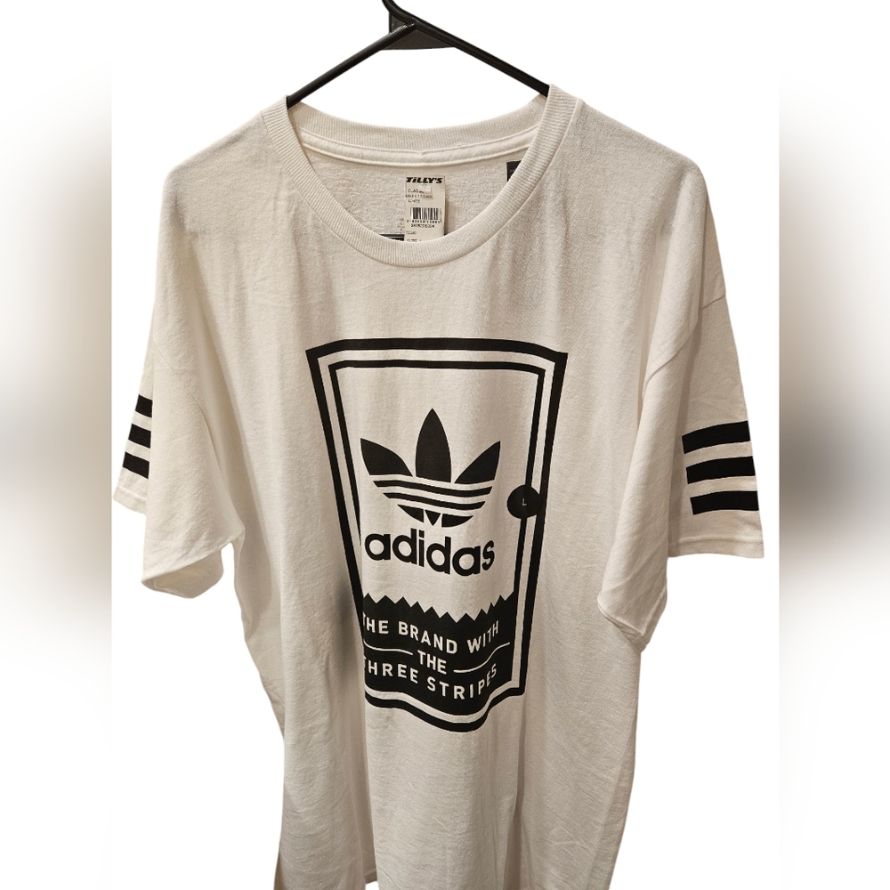Adidas T- shirt